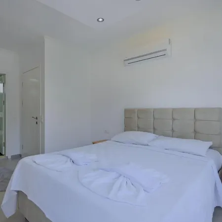 Akdamar Villa *